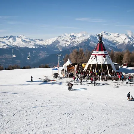 De Lours Authentic Etage Penthes 14 Pers Agettes