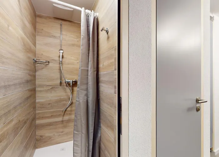 De Lours Authentic Etage Penthes 14 Pers Affittacamere Agettes