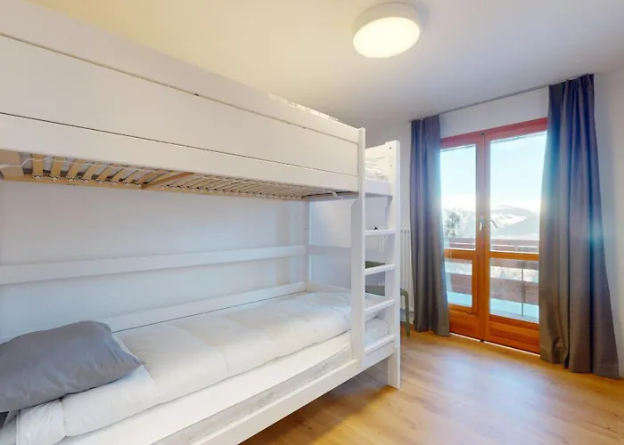 De Lours Authentic Etage Penthes 14 Pers