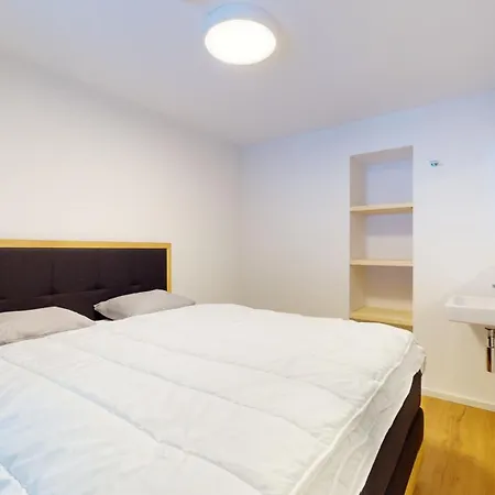 De Lours Authentic Etage Penthes 14 Pers ゲストハウス Agettes